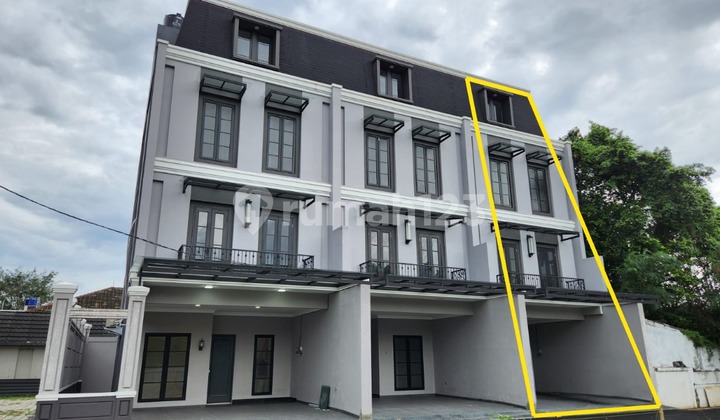 Rumah Mewah Siap Huni Marba Residence Kav. C1 di Jl. Buncit Raya Jaksel