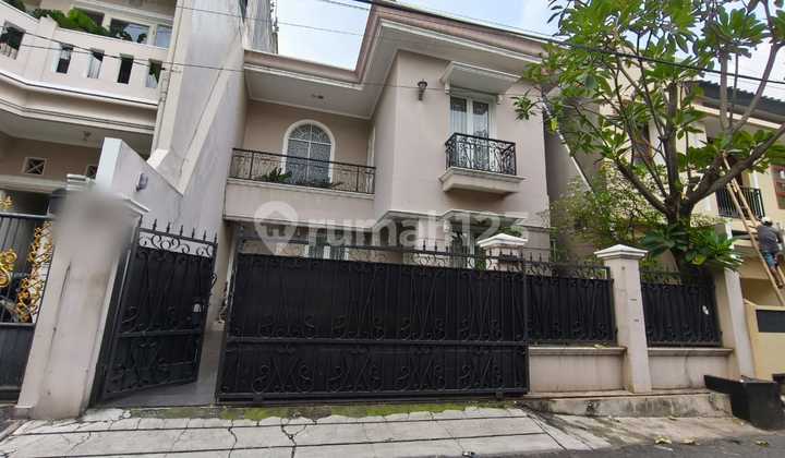 Rumah Cantik Tebet Barat Akses Jalan 2 Mobil