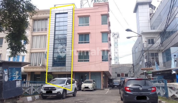 Ruko 4 Lantai Di Kawasan Komersil Strategis Jl. Dr. Saharjo Tebet, Hanya 7 Menit Ke Tol Pancoran