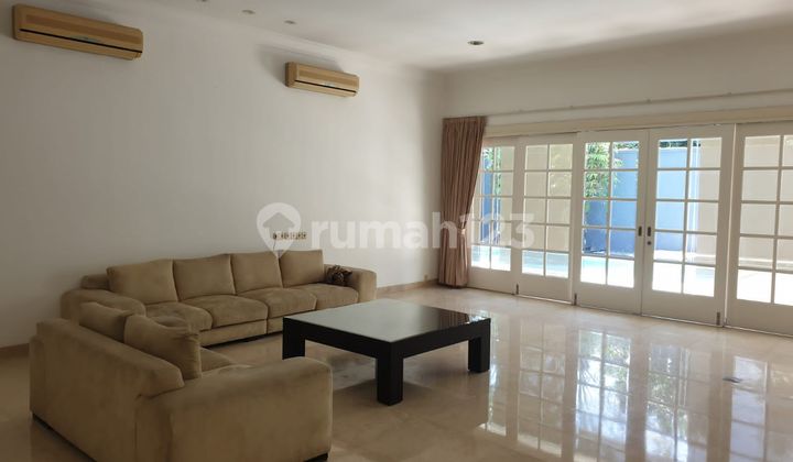 Rumah Sewa di Kemang Utara