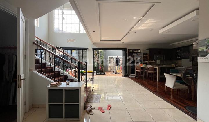 Rumah 2 Lantai di Victoria River Park BSD 2