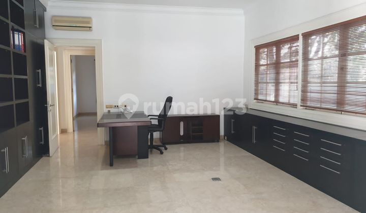 Rumah Sewa di Kemang Utara  2