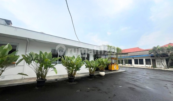Bangunan Luas 9926 m2 di Tebet cocok untuk Komersial Bisnis Harga Dibawah NJOP