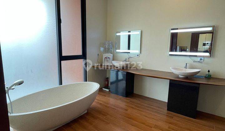 Rumah Premium Baru Futuristik 4 Lantai Rooftop City View Strategis di Pulomas Jakarta Timur 2