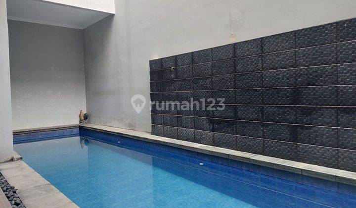 Rumah 3 Lantai Hook Di Tebet Jakarta Selatan 2