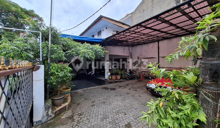 Rumah 2 Lantai Komplek Kejaksaaan Cocok Untuk Usaha Kos-kosan Di Jalan Tebet Barat  2