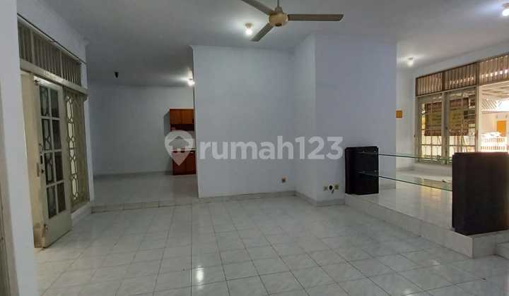 Rumah Asri Dekat Tol Jatiwaringin dan Becakayu di Jakarta Timur 2