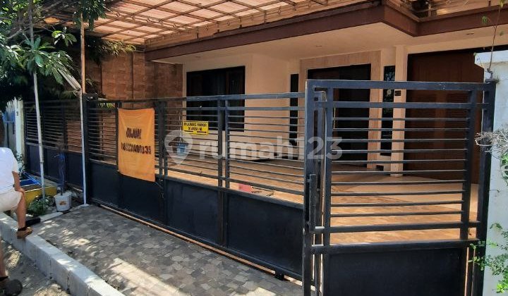 For Sale House in Bhaskara Surabaya Near Many Campuses