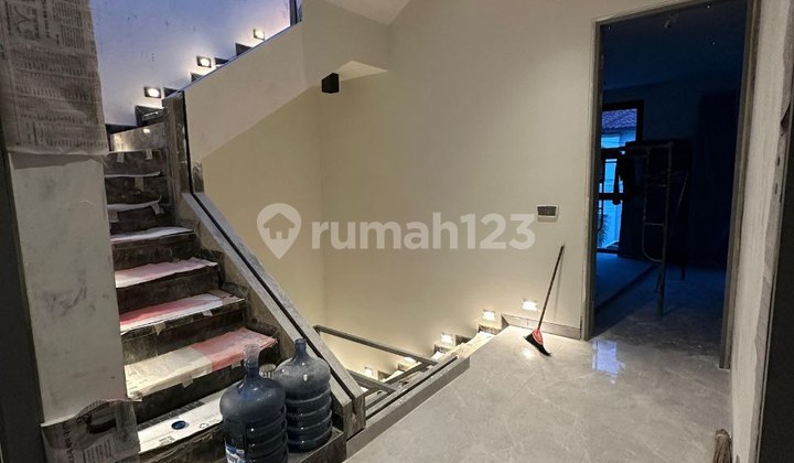 Dijual Rumah Baru di Dharma Husada Surabaya Dekat Kampus 2