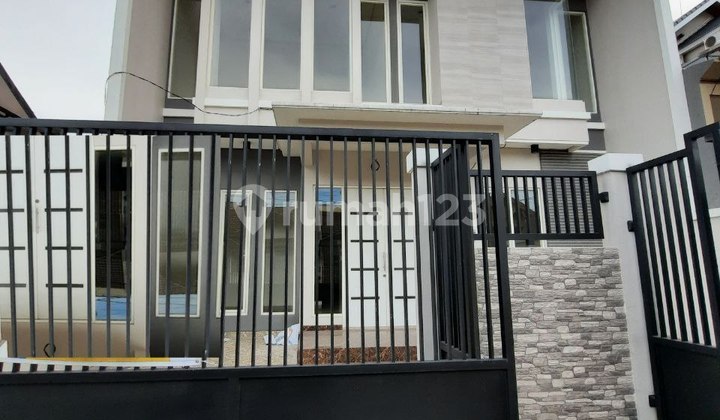 Dijual Rumah Baru Gress di Manyar Jaya Surabaya Dijual Rumah Baru Gress di Manyar Jaya Surabaya