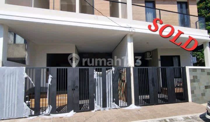 Dijual Rumah Baru Sisa 1 Unit di Wiyung Brantas Surabaya Dijual Rumah Baru Sisa 1 Unit di Wiyung Brantas Surabaya