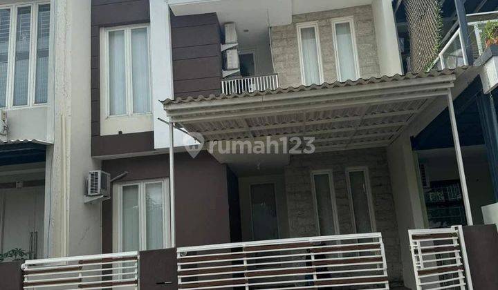 Dijual Rumah Siap Huni Di Pakuwon City, Dekat Kampus Its 1