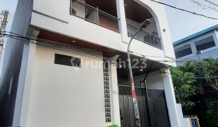 Dijual Rumah Kost Baru di Kedung Pengkol Surabaya Dekat Kampus 1