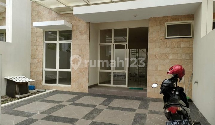 For Sale Minimalist House in Griya Galaxy Surabaya 2