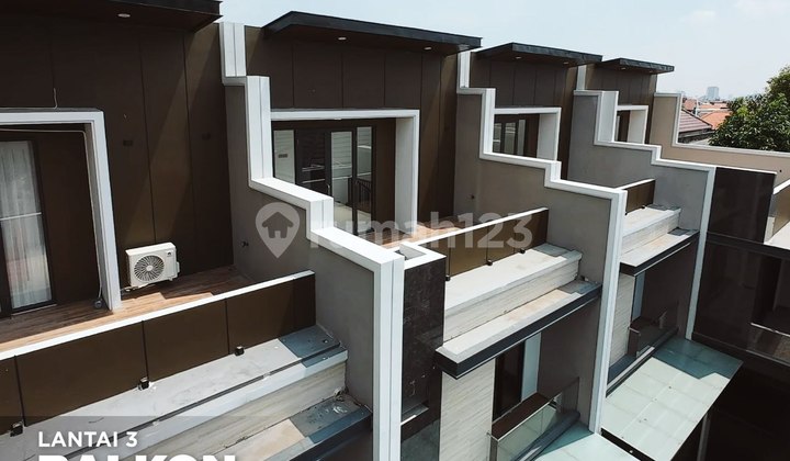 For Sale: New House in Dukuh Kupang, Central Surabaya City For Sale: New House in Dukuh Kupang, Central Surabaya City