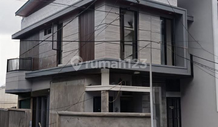 New House for Sale in Manyar Surabaya Near Campus 2