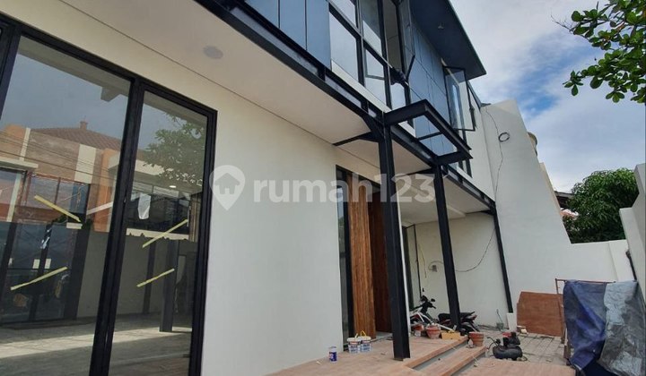 Dijual Rumah Minimalis Siap Huni di Sutorejo Surabaya 2