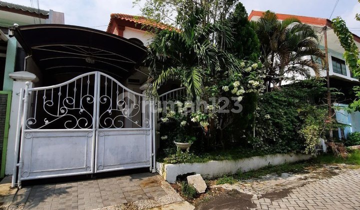 For Sale Move-in Ready House in Sidosermo, Surabaya