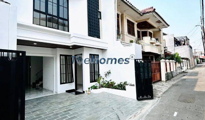 Brand New House
rumah Design Modern Minimalis
3lantai Akses Strategis Dan Nyaman 100 Meter Dari Ps Tebet
dekat Dengan Minimarket 2