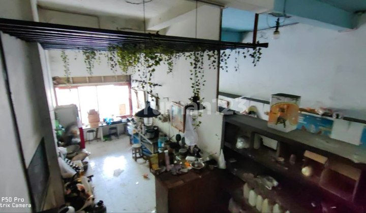 Rumah Usaha di Kota Rembang