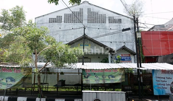 Selling Land with Building Bonus, Strategically Located Behind the Blora Regency Office