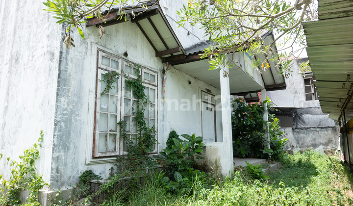 Selling Land with Building Bonus, Strategically Located Behind the Blora Regency Office