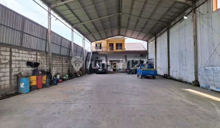 House and Bus Garage