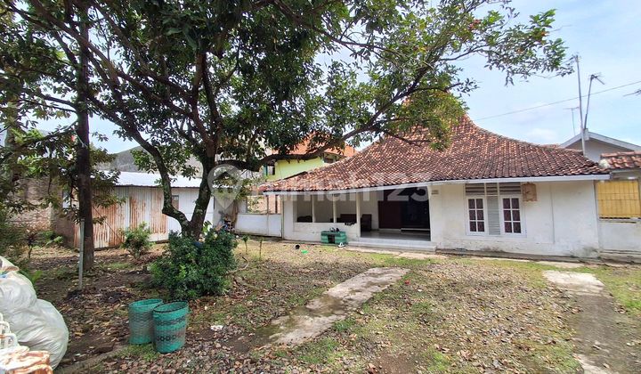 Rumah Klasik Kuno Lokasi Startegis di Kota Kudus Rumah Klasik Kuno Lokasi Startegis di Kota Kudus