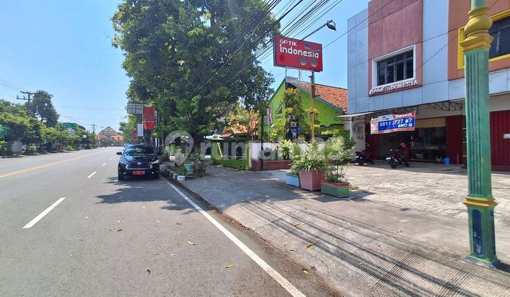 For Rent Strategic Shop House in Rembang City 2