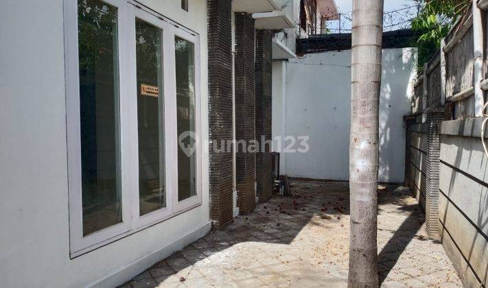 Dijual Rumah Hook Lokasi Strategis Kerobokan 2