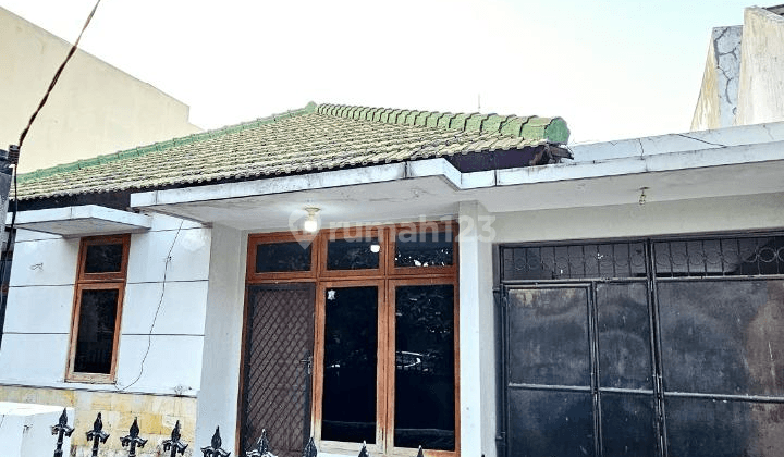 Dijual Rumah Dekat Kampus Ubaya Sudah Renovasi Row Jalan 3 Mobil 2