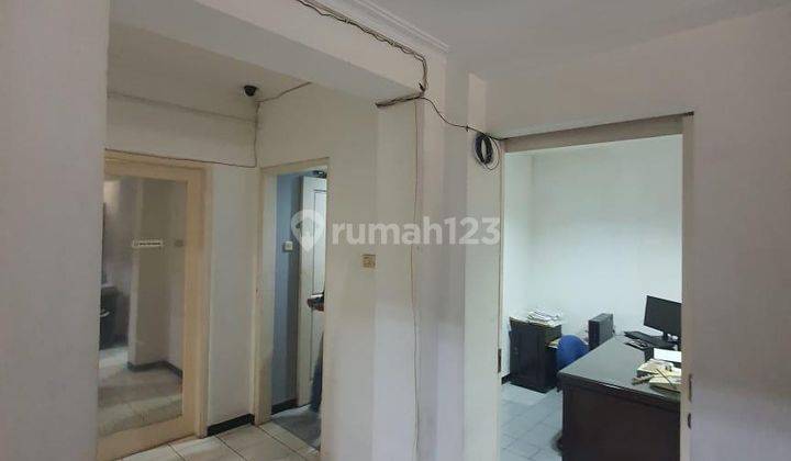 Dijual Rumah Kantor 3 Lantai Graha Asri Ngagel Strategis 1