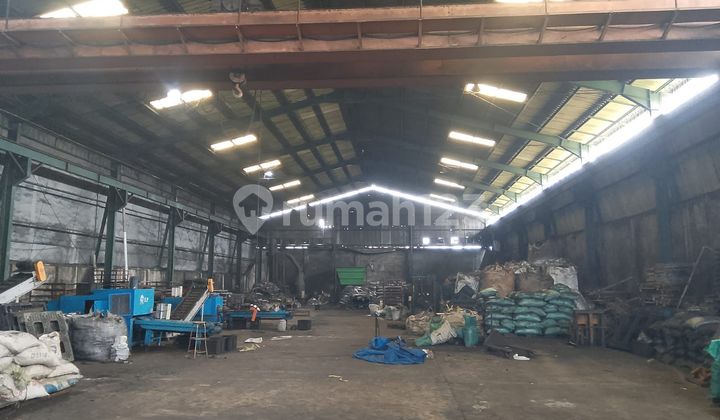 For Sale: Sememi Raya Warehouse -/+20x75m, Strategic Location 350m from Toll Gate For Sale: Sememi Raya Warehouse -/+20x75m, Strategic Location 350m from Toll Gate