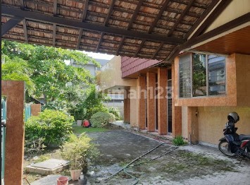 Disewakan / Jual Rumah Usaha Darmo Permai Timur Cocok Usaha Cafe / Bisnis / Kantor SHM 2