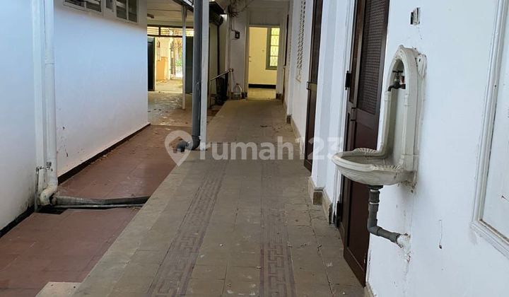 Dijual Rumah Lama Strategis Komersial Area Jl. Sumatera Surabaya 2