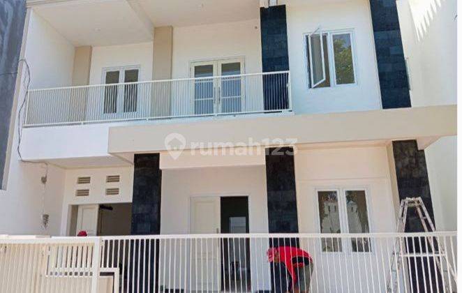 Dijual Cepat Rumah Bagus Modern Minimalis 2 Lantai Graha Santoso 1