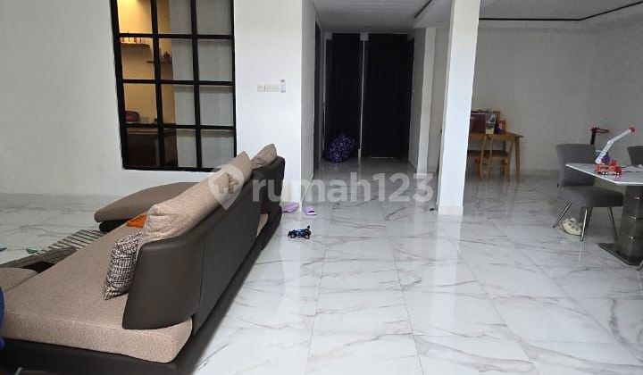Turun Harga Jual Rumah Baru Gress 1½ Lantai Darmo Sentosa Raya 2