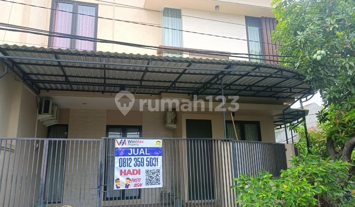 Dijual Rumah Cantik 2 Lantai Hook Wisma Kedung Asem Indah