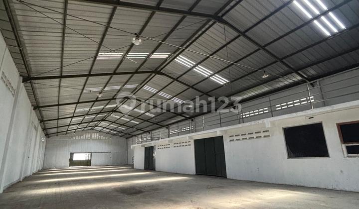 For Sale Warehouse Plus Mess & Office, Nol Street, Gresik City, Strategic Location.