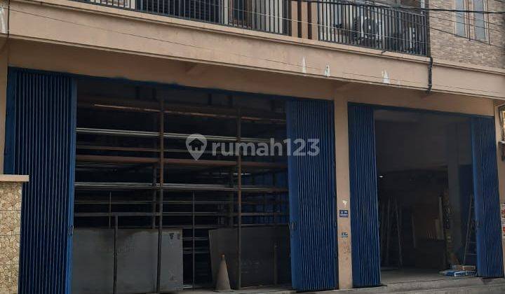 Dijual Ruang Usaha 2,5Lantai ex.Toko Besi Kantor + Gudang 575m 3Lantai Panglima Sudirman Kraksan 1