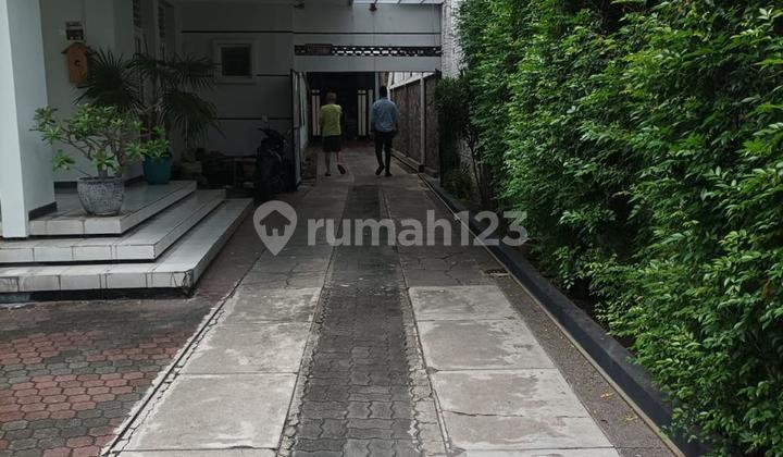 Dijual Rumah Komersial Area Surabaya Pusat Dekat Dr. Soetomo / Raya Darmo 15x45,6m SHM NEGO 2