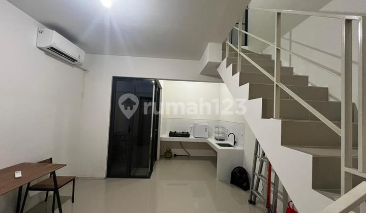 Disewakan Rumah 2 Lantai Semi Furnish Amesta Living Siap Huni