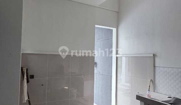 Dijual Rumah Baru Gress 3 Lantai American Style Cluster Fav Depan 2