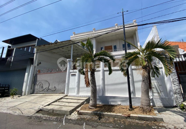 Dijuak Rumah Lega 2 Lantai Manyar Rejo Cocok Hunian atau Usaha