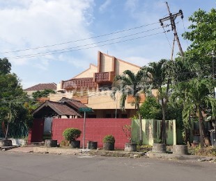 Disewakan / Jual Rumah Usaha Darmo Permai Timur Cocok Usaha Cafe / Bisnis / Kantor SHM