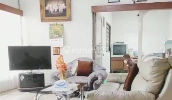 Dijual Rumah Di Jalan Tubagus Ismail Nyaman Asri 1