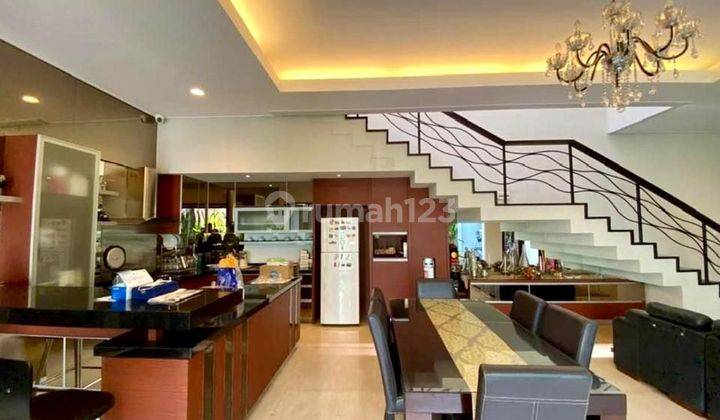 Dijual Rumah Mewah Di Cluster Eksklusif Singgasana Pradana  2