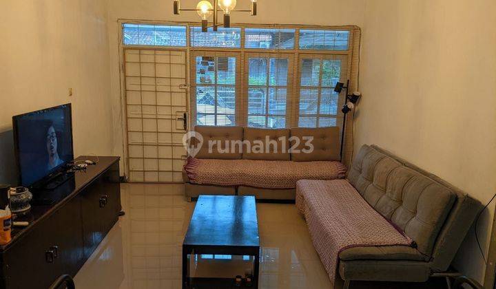 Dijual Rumah Tengah Kota Di Jalan Nilem Sayap Bkr 1