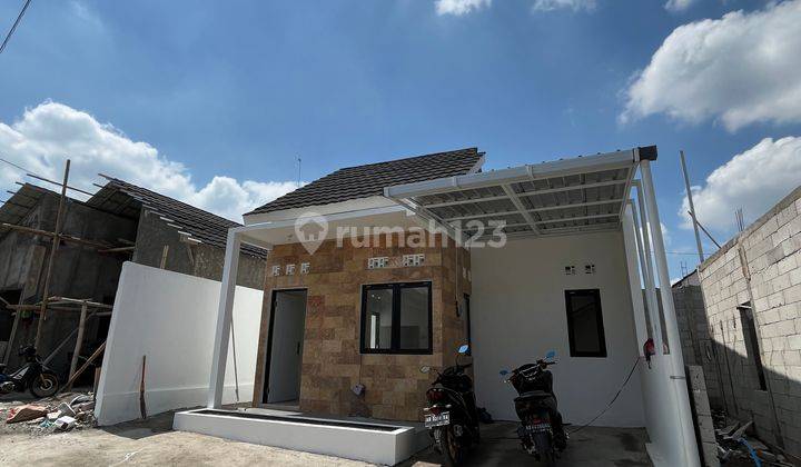 Rumah Pesan Bangun All In Legalitas di Purwomartani, Kalasan  1