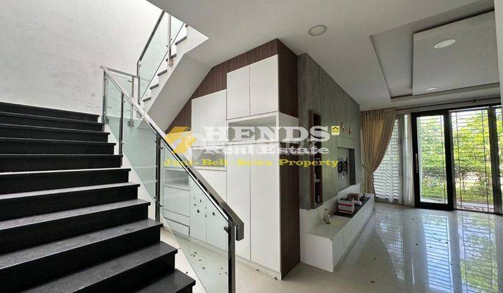 DIJUAL Rumah 2,5 lantai Full Furnish di Sukajadi Sektor 9 Batam  2